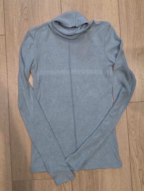 LA MIEL Sweaters - La Miel Blue Ribbed Turtleneck Top Women’s Small Fitted Minimalist Stretch